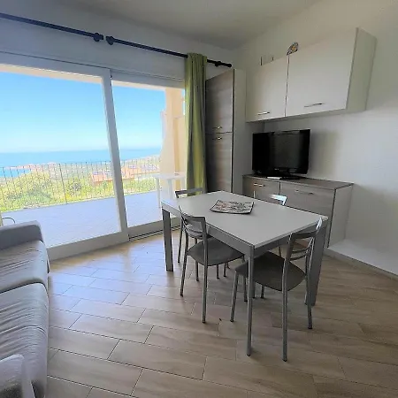 Апартаменты Affittimoderni Isola Rossa Elite Pati18 *